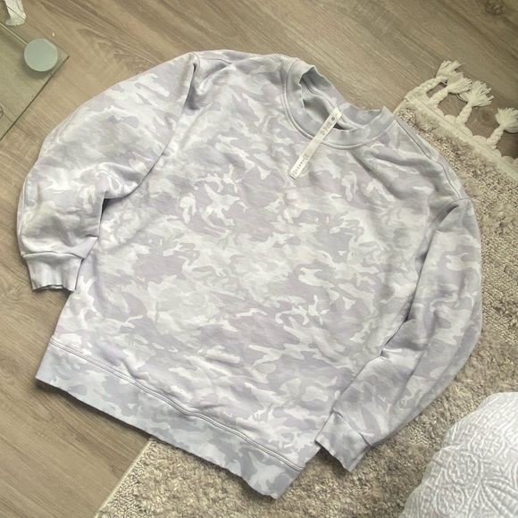 Lululemon Oversized Crew - Picture 2 of 4